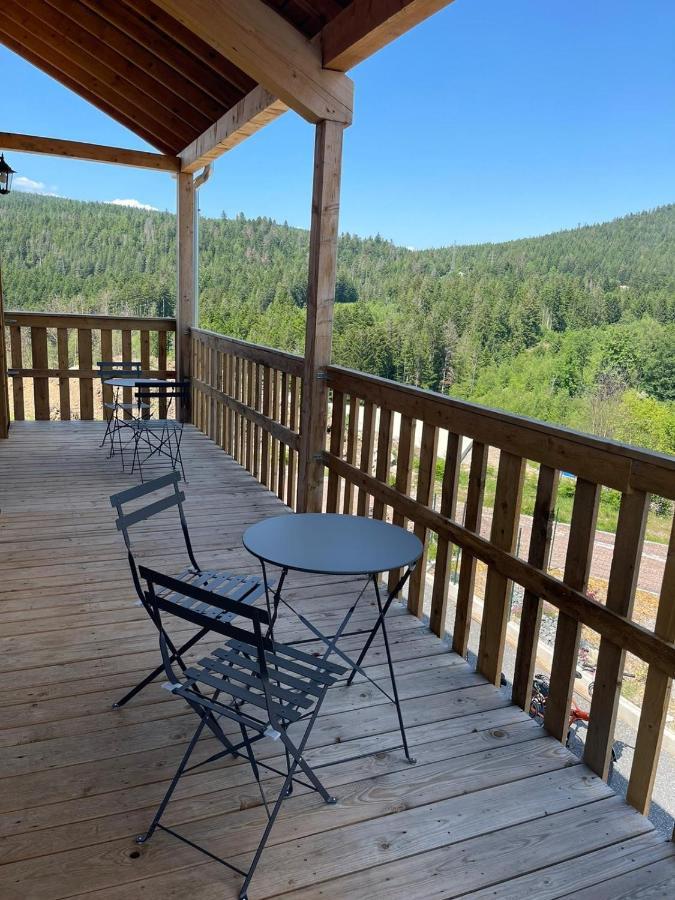 Du Nid D'amour Chalet *